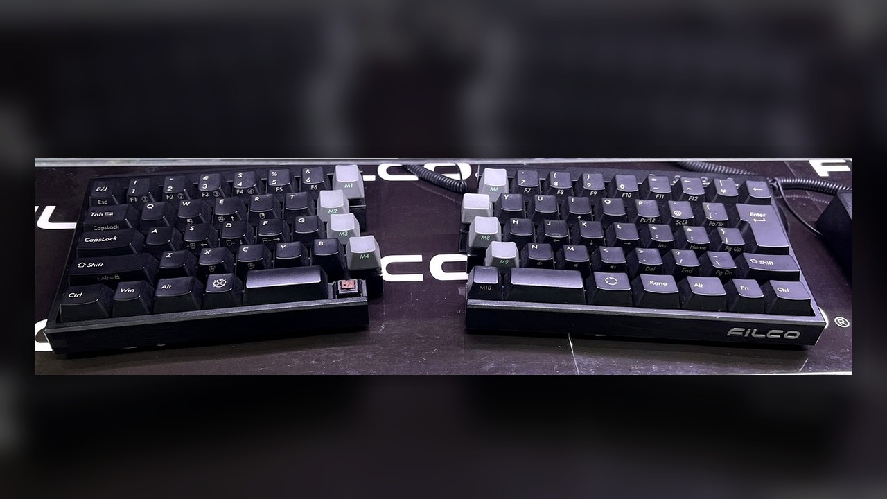 Majestouch Xacro M10SPのキーボード写真